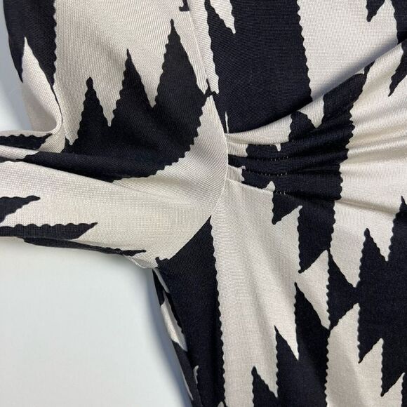 Diane Von Furstenberg Native Hound Aztec Silk Lorah Dress DVF women’s size 2 - Picture 10 of 13